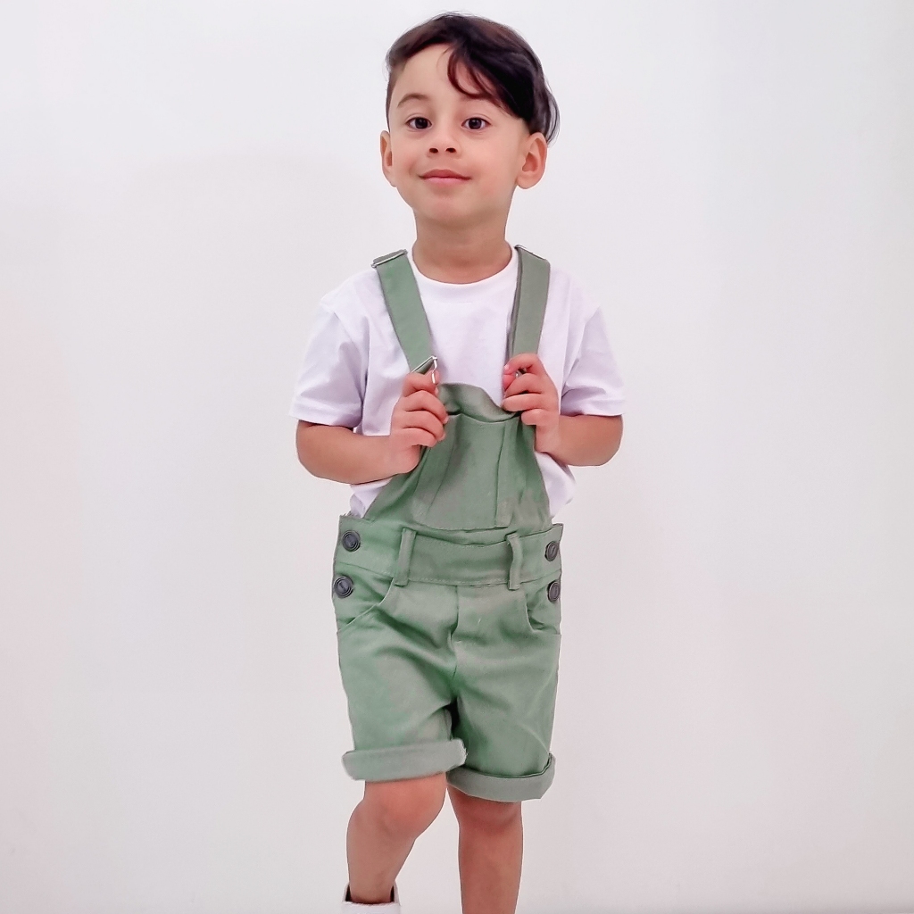 Jardineira Macacão Short Jeans Infantil Masculina Para O Verão Kids 2 A 8 Anos Diversas Cores