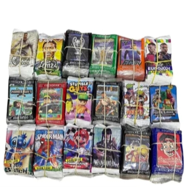 Kit 200 Cards Naruto - Pokemon - Lilo e Stich Roblox - Dragon Ball - Yu-gi-oh = 50 Envelopes Cartinhas Figurinhas