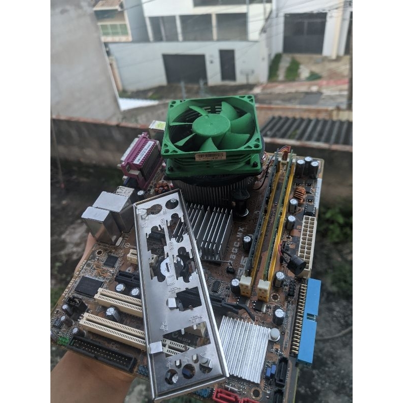 Kit PC Gamer Retrô Completo – Placa-mãe + Processador + Memória RAM (Revisado e Funcionando)
