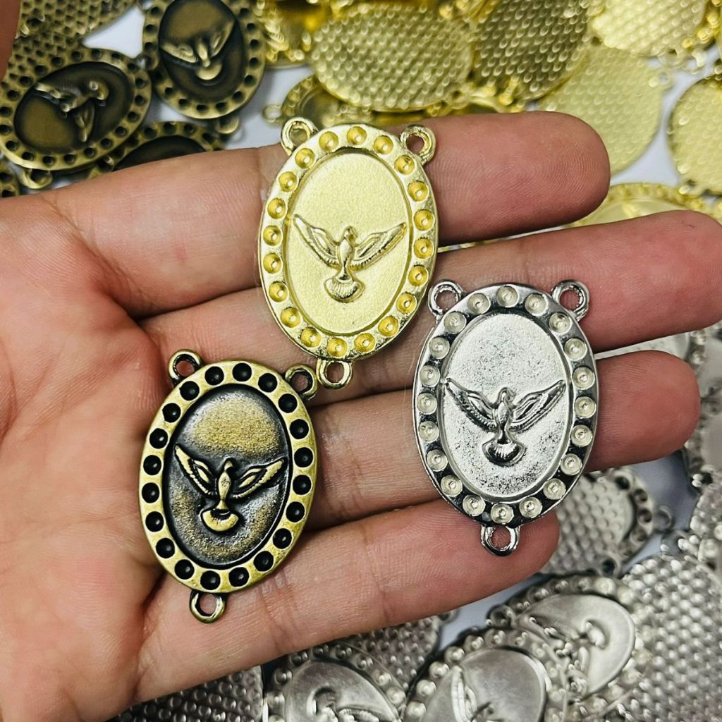 Entremeio para Terços Espirito Santo em Metal com Cavidades para strass Prateado Dourado Ouro velho