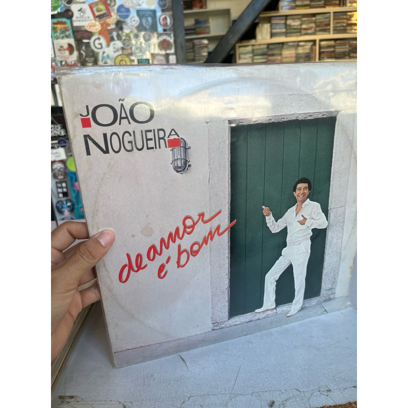 João Nogueira - De amor é bom
