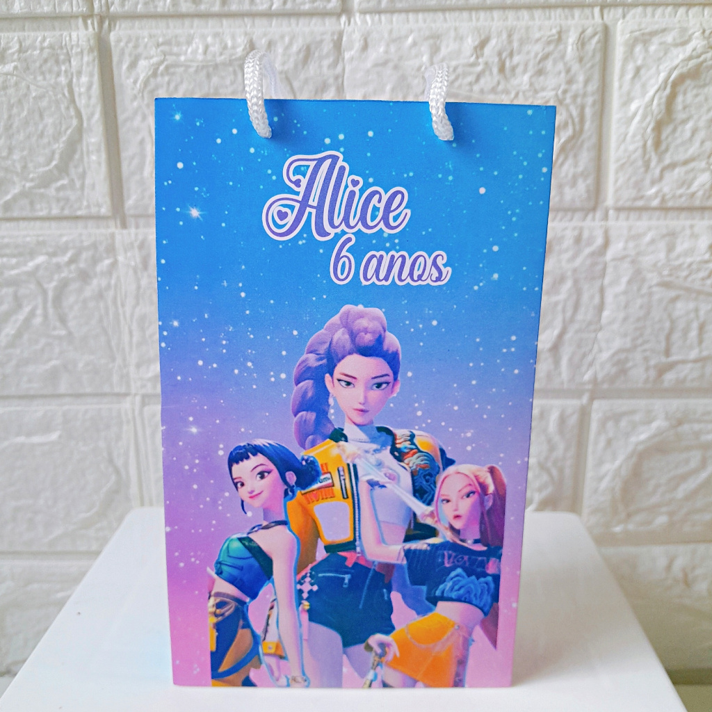 Sacolinha Personalizada  Pegue e Monte Guerreiras do Kpop Sacola Surpresa Lembrancinha Huntrix Festa Infantil