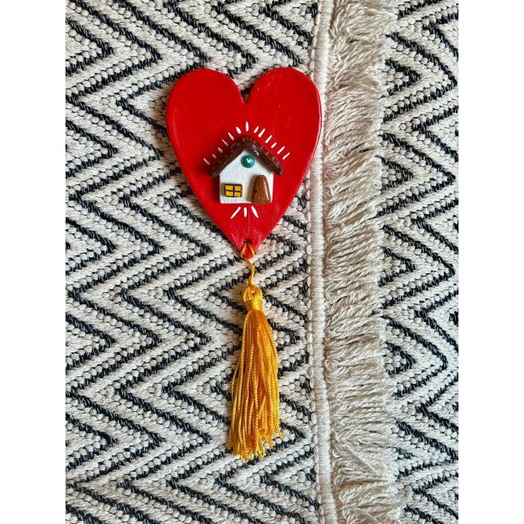 Peça Cerâmica Fria Decorativa de Parede - Coração é Casa
