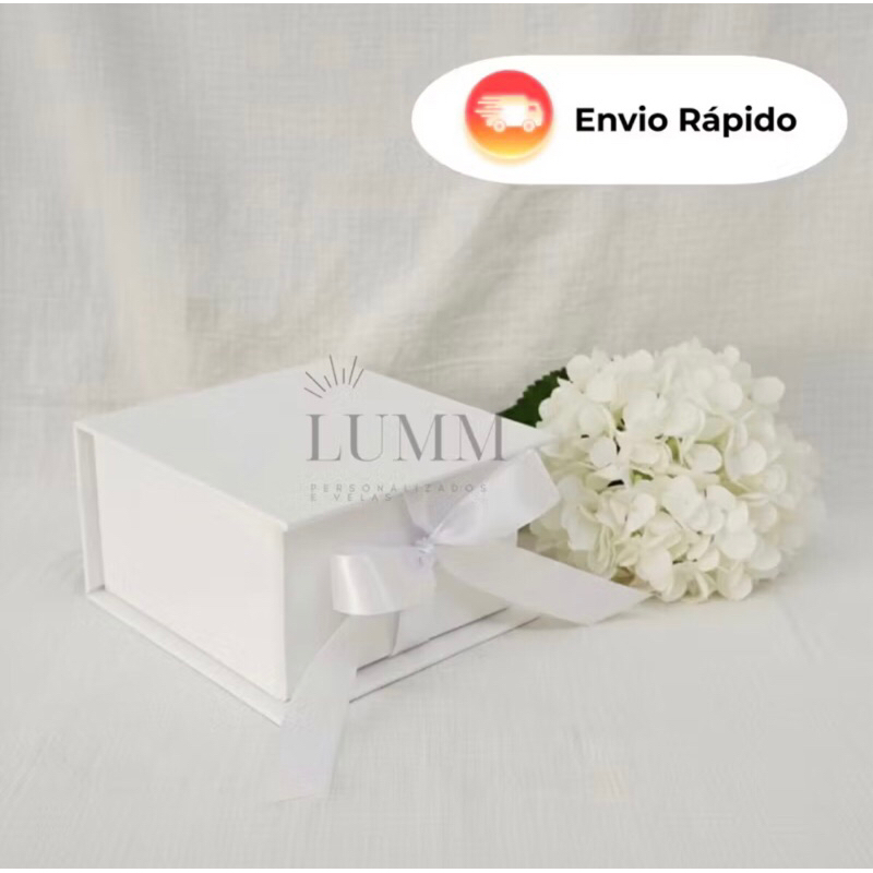 Caixa Cartonada Modelo livro com Fita de Cetim- 8X8x5 cm em Oferta na Shopee