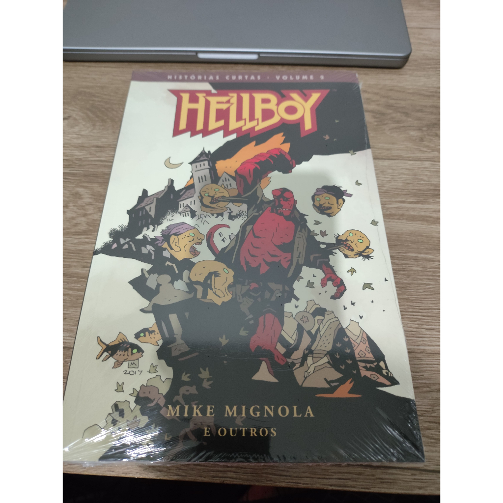 Coleção Completa Hellboy: Histórias Curtas - Omnibus - Volume 1 a 2 - Editora Mythos