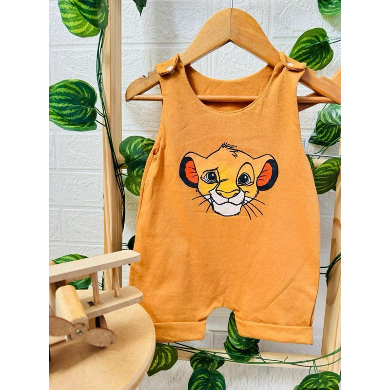 jardineira simba rei leão ou conjunto bebê Taz Mania short e camisa 100% algodão conforto para o dia a dia /mesversario