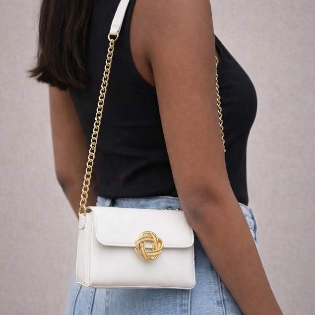 Bolsa Feminina Pequena Transversal e de Mão Alça de Corrente Lançamento Moda Feminina Elegante Festa e Uso Casual em Oferta na Shopee