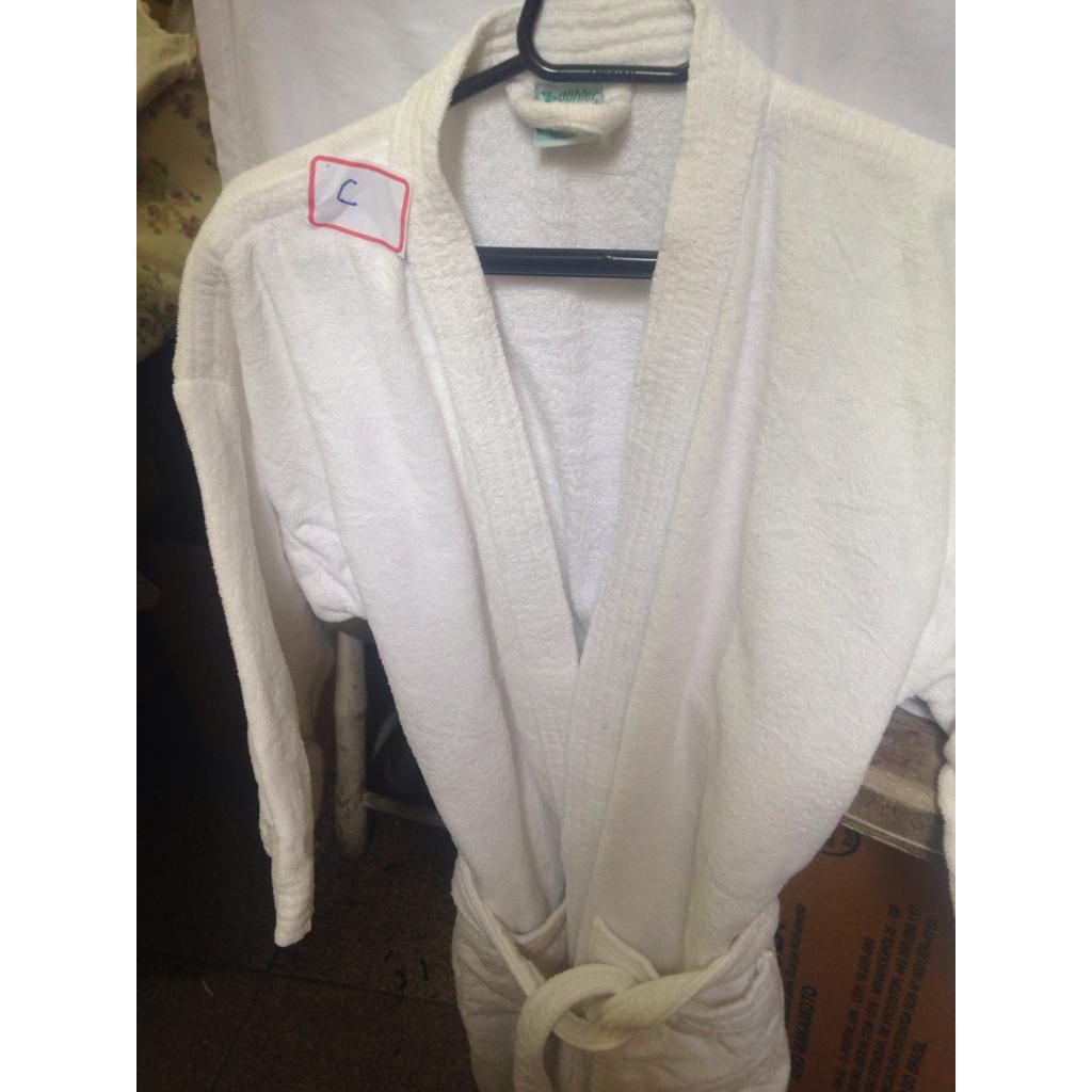 ROUPA HOMEM ROUPÁO "C" DOHLER TAMANHO M 1,02M COMPRIMENTO 35CM MANGA piscina saida de banho