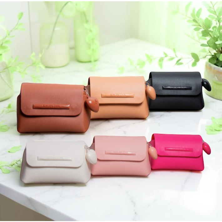 Bolsinha Feminina Suellen com Coração – Compacta, Clutch Porta Maquiagem mimar demais