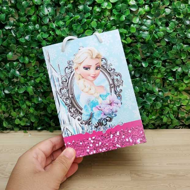 Sacolinha Surpresa Personalizada Lembrancinha Frozen Festa Kit Sacolinha Pegue e MonteTamanho P