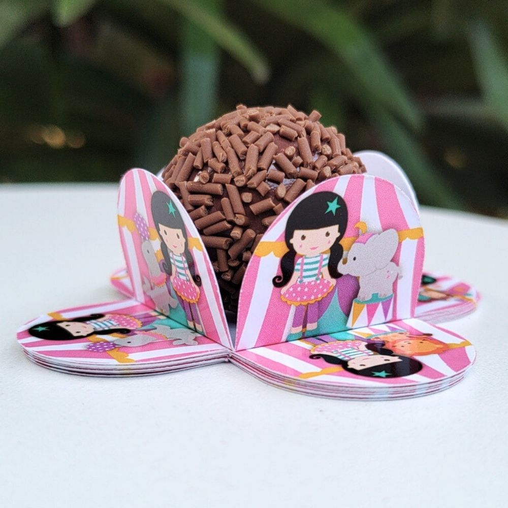 Forminha de Doce Brigadeiro, Beijinho 4 Pétalas Festa, Aniversário, Lembrancinha Circo Rosa Menina