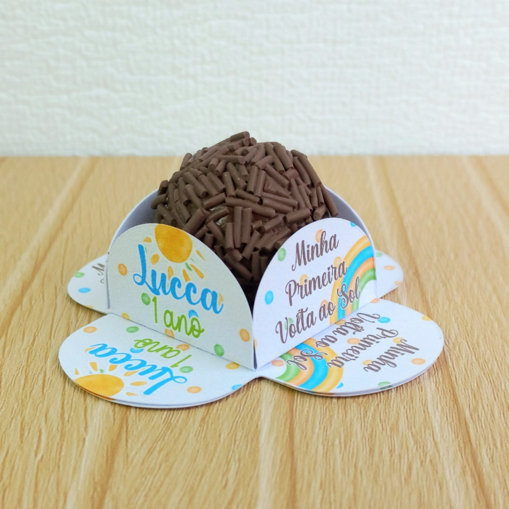 Forminha de Doce Brigadeiro Personalizada Primeira Volta ao Sol Menino - 4 pétalas / Festa de aniversário / Lembrancinha