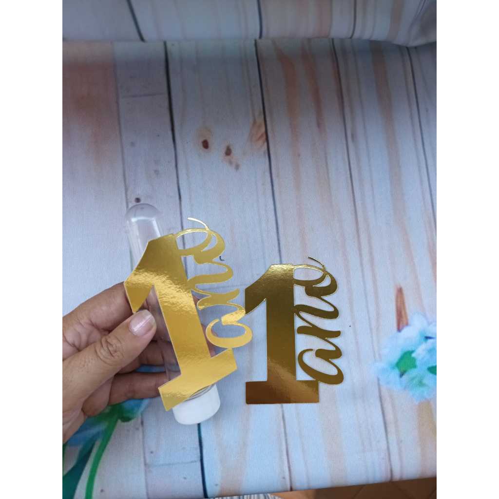 Número indicando a idade em papel lamicote dourado 10 cm de altura - Aplique para lembrancinha de festa