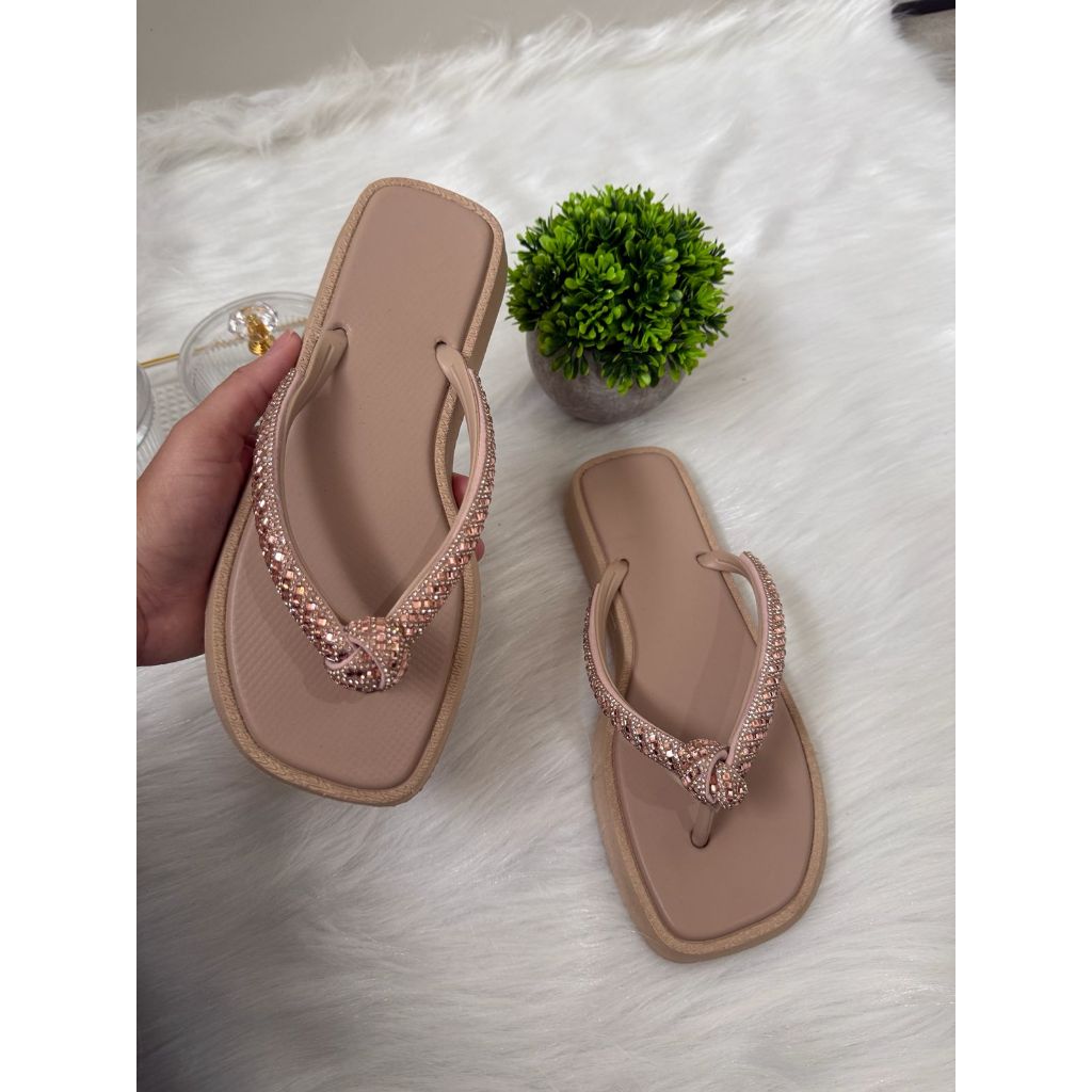 Chinelo femino nó strass ELEGANTE CONFORT
