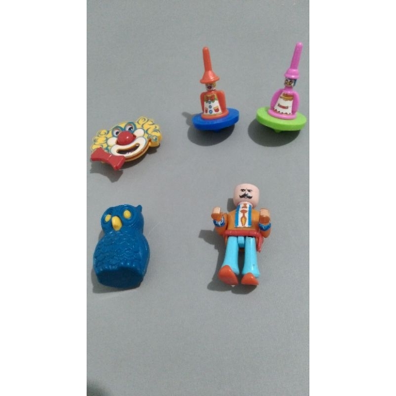 brinquedo kinder ovo peças diversas palhaço peão João bobo coruja usado em bom estado