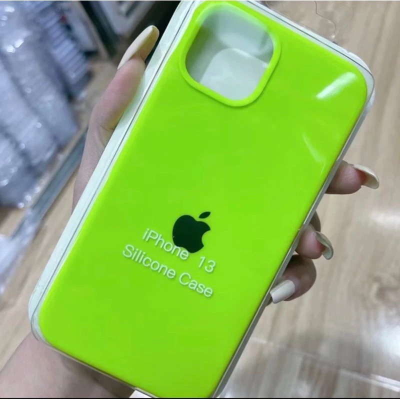 Capa Case Capinha Aveludada Silicone cor Verde neon para iPhone 7G 8PLUS XR/16E/11/12/13/14/15/16/17 PROMAX