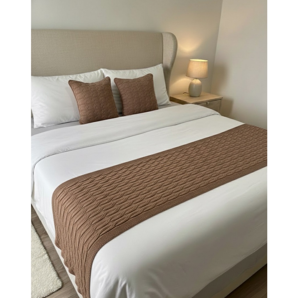 Kit Peseira Manta Tricô Decorativa Sofá Cama King 260x60cm + 2 Capas Tricot Decoração