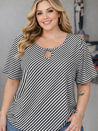 Blusa Feminina Plus Size Listrada Manga Curta Soltinha Decote Gota Casual Confortável Moda 2026