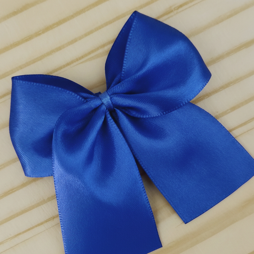 Kit com Laços de cetim n°9 na cor azul royal para lembrancinhas, festas e artesanatos em geral