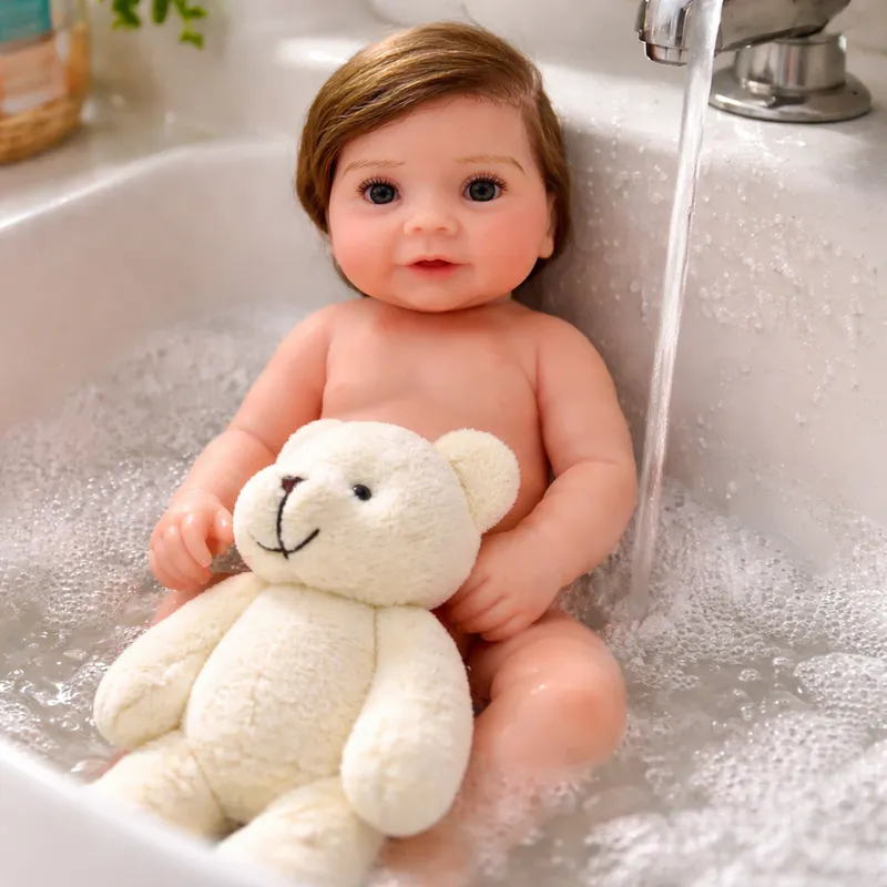 Bebê Reborn Silicone Sólido Mama Faz Xixi Pode Dar Banho Hiper Realista Cabelo Fio a Fio