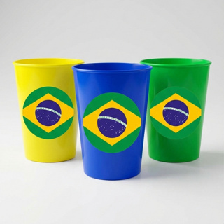 KIT 20-30-50 COPOS DE PLÁSTICO 380ML REUTILIZÁVEL E RESISTENTE COM BANDEIRA DO BRASIL COPA DO MUNDO em Oferta na Shopee