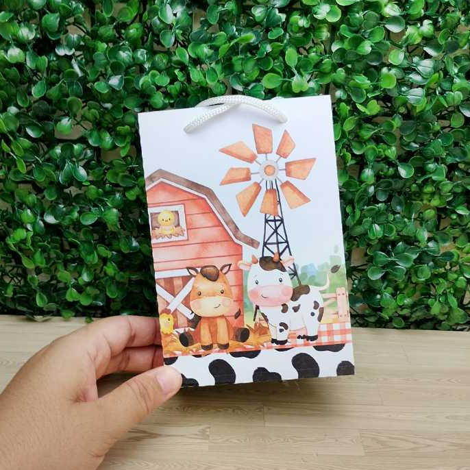 Kit Sacolinha Surpresa  Personalizada Lembrancinha Fazendinha Vermelha  Pegue e Monte Tamanho P