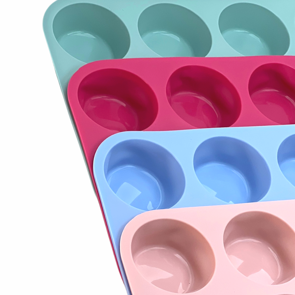 Forma de Pão de Queijo Cupcake Assadeira Em Silicone Utensilio de Cozinha Reutilizável 12 Cavidades