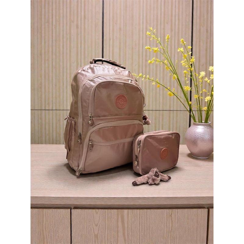 MOCHILA escolar com Brinde