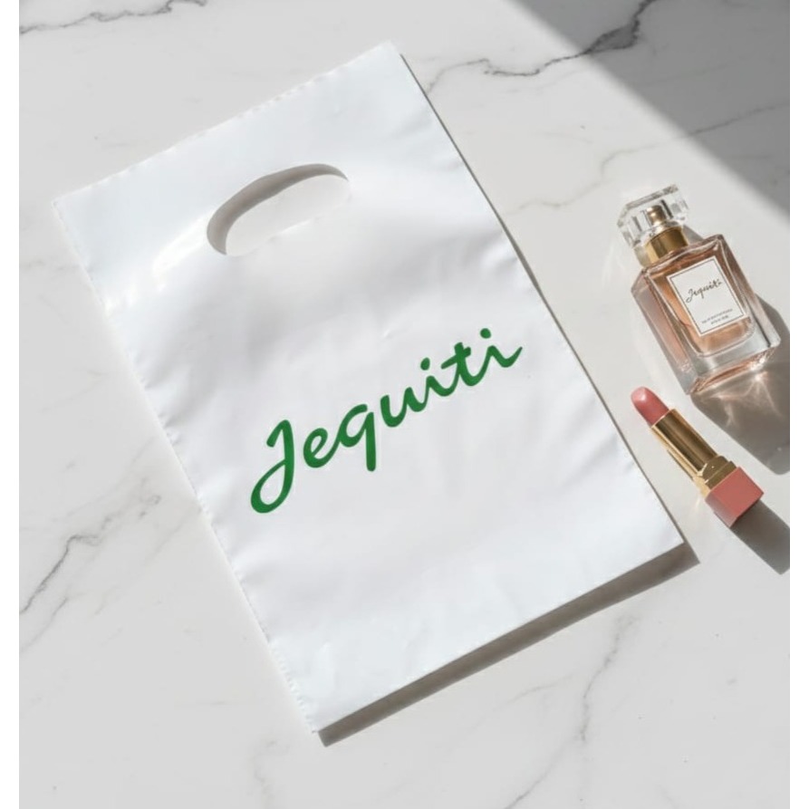 Sacolas com logo da Jequiti 20x30