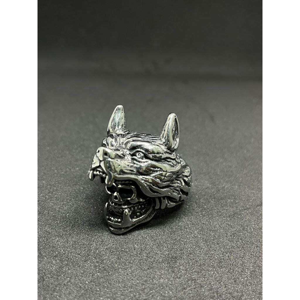 Anel Dedeira Aço Inox Prateado Caveira Pele de Lobo Nórdico Vikings