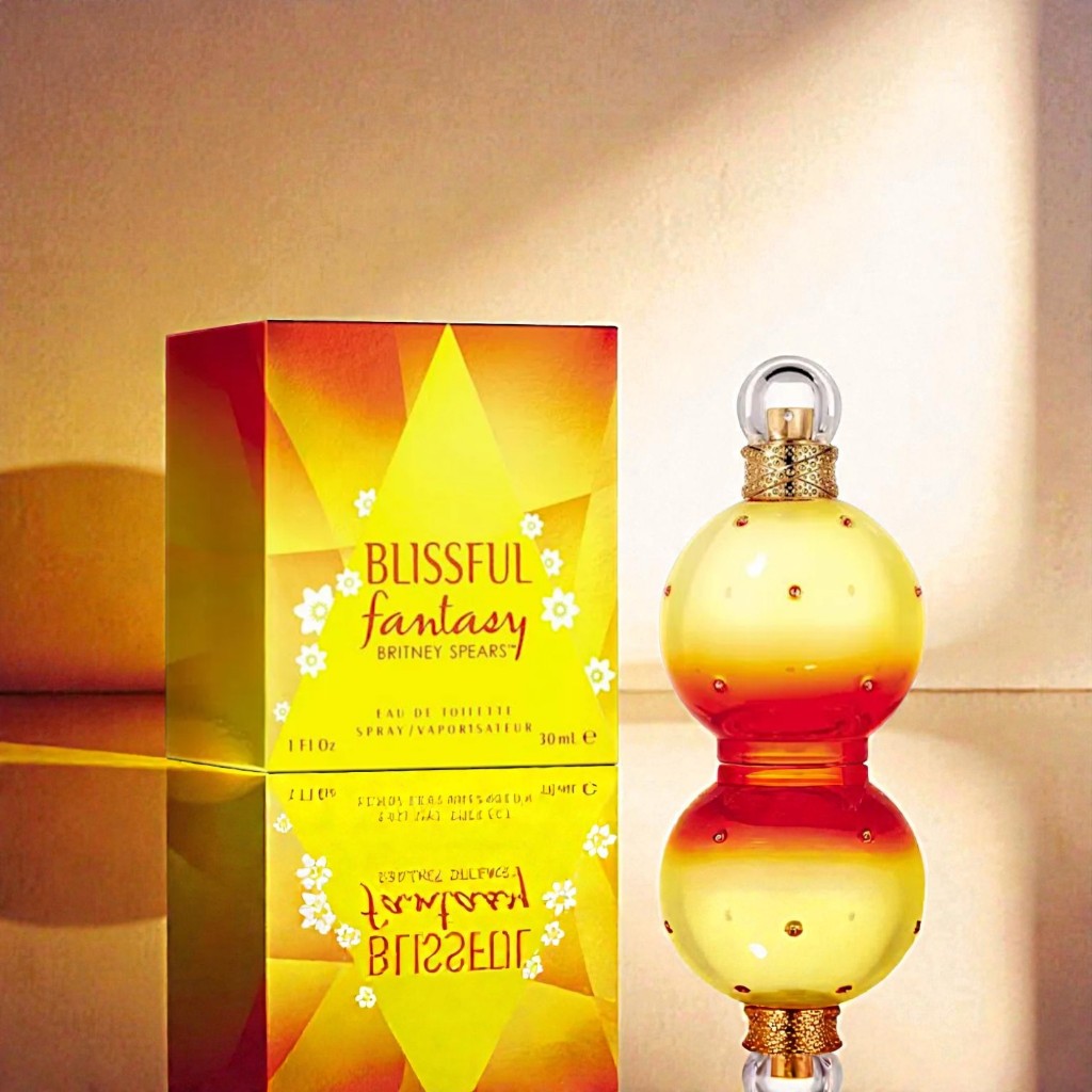 Perfume Blissful Fantasy Britney Spears Eau de Toilette 30ml – Feminino, Floral Frutado Doce, Alegre e Luminoso