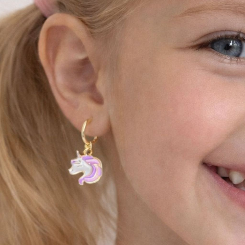 Brinco Infantil Argolinha 10mm unicórnio unicake delicado banhado a ouro antialérgico