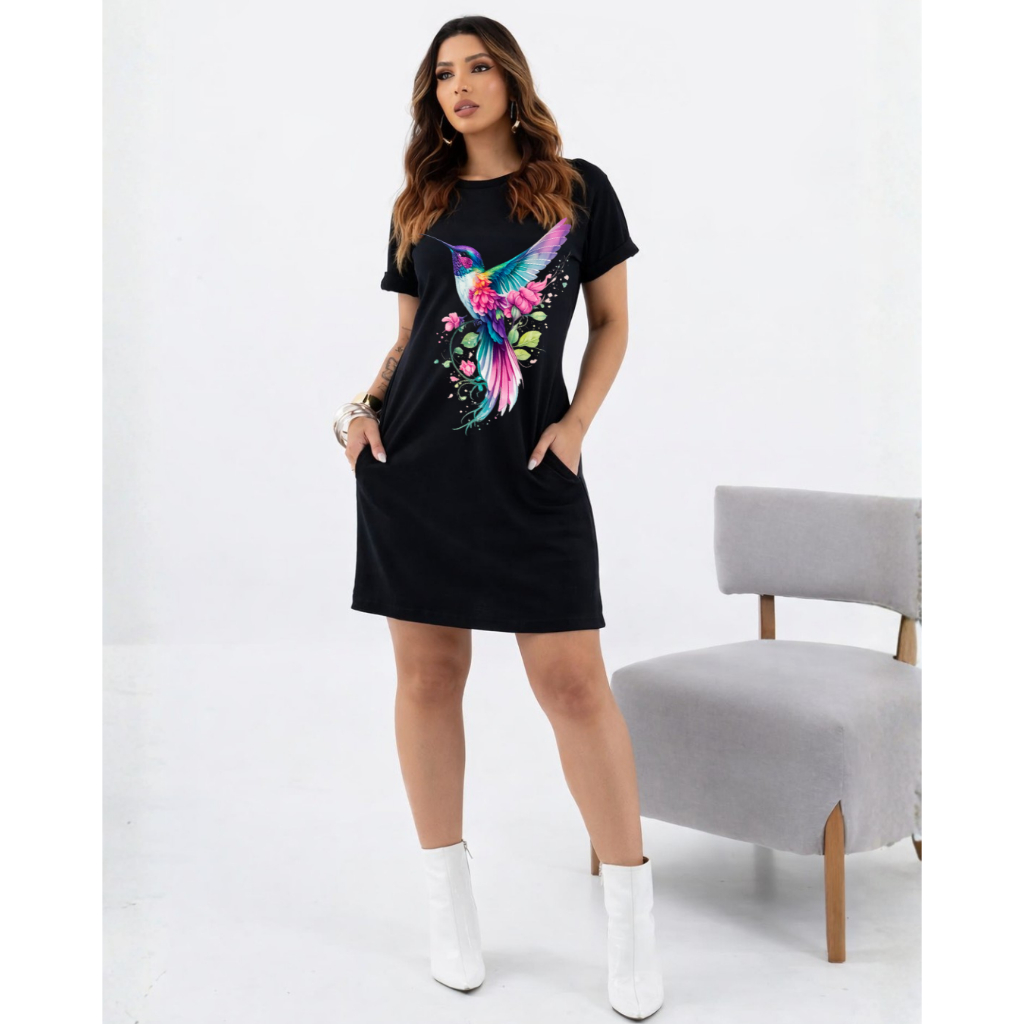 Vestido Feminino Curto Malha Premium Algodão Camisetão Bolsos Casual Moda Estampa de Beija-flor Pássaro Flor Floral Verã