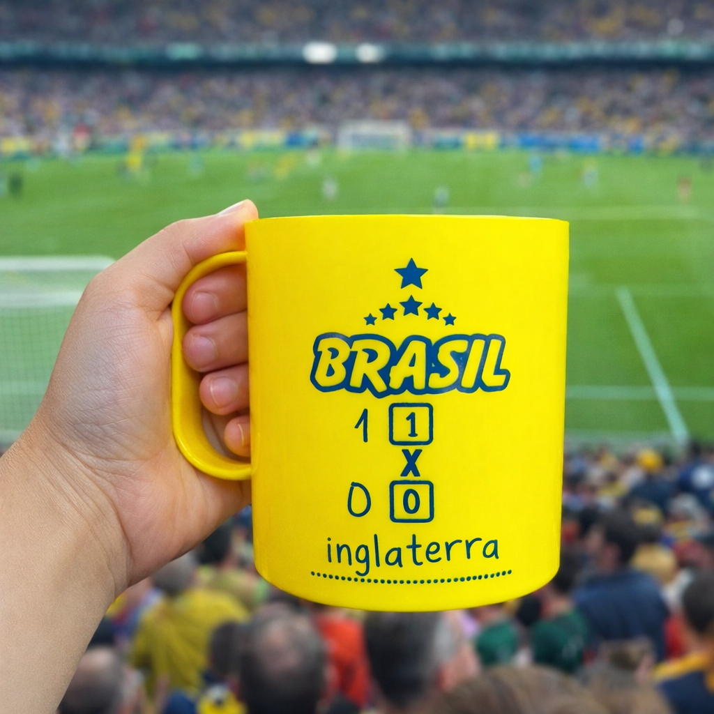 Kit 8 Canecas Para Decorar PLACAR DE 8 JOGOS  Copa do mundo BRASIL 400ml amarela plástico resistente