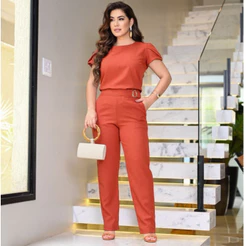 Conjunto Scrub Jaleco Uniforme Feminino Casual Sofisticado Blusa Calça Linho Fivela Elegante Cores Diversas Chique 2026