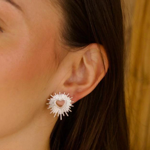 Brinco raios coração a prata 925 em Oferta na Shopee