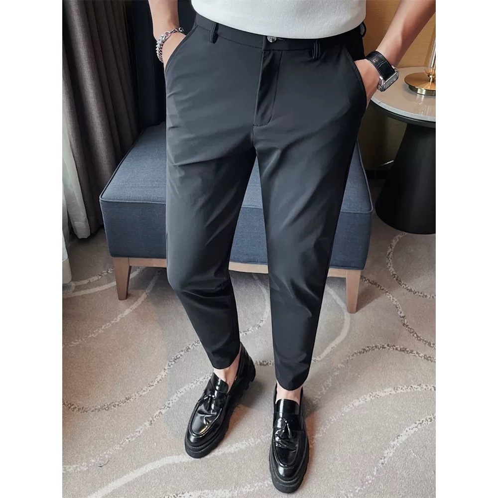 Calça social masculina, corte slim, com zíper, cintura elástica ajustável, estilo business casual, ideal para o verão.