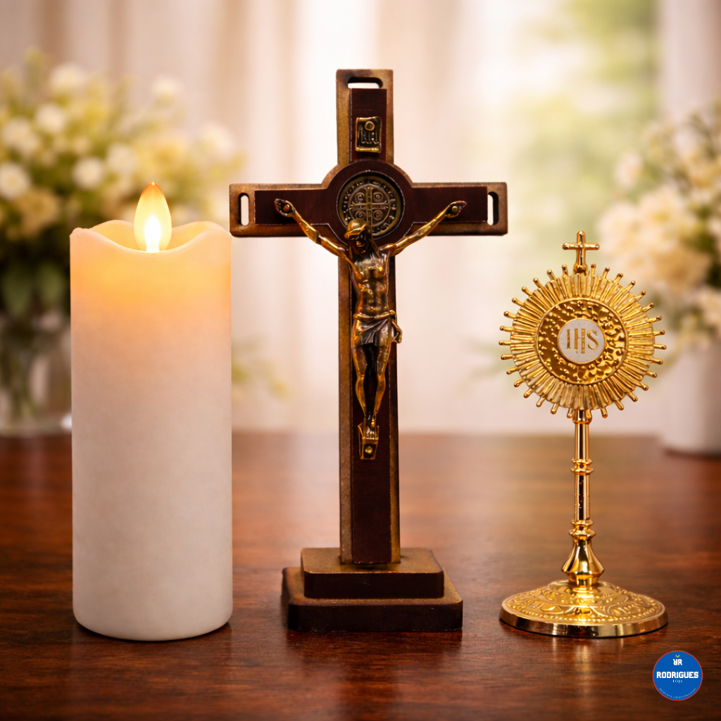 Kit Religioso Ostensório 10cm Dourado + Crucifixo 15cm + Vela LED em Oferta na Shopee