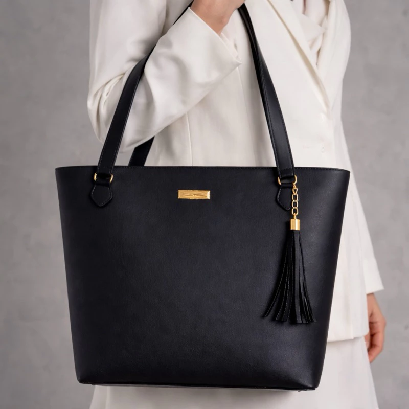 Bolsa Sacola Feminina Moderna Zíper Reforçado e Detalhes em Metal Dourado — imagem 1