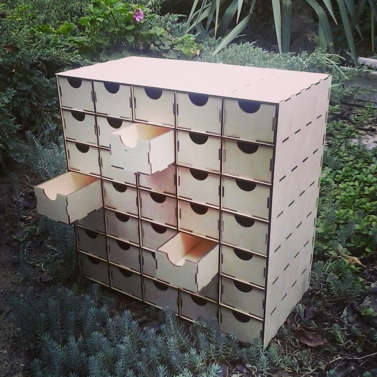 Gaveteiro Organizador Multiuso 35 Gavetas Mdf - Armário Móvel para ferramentas e acessórios de mesa - Arte em Laser