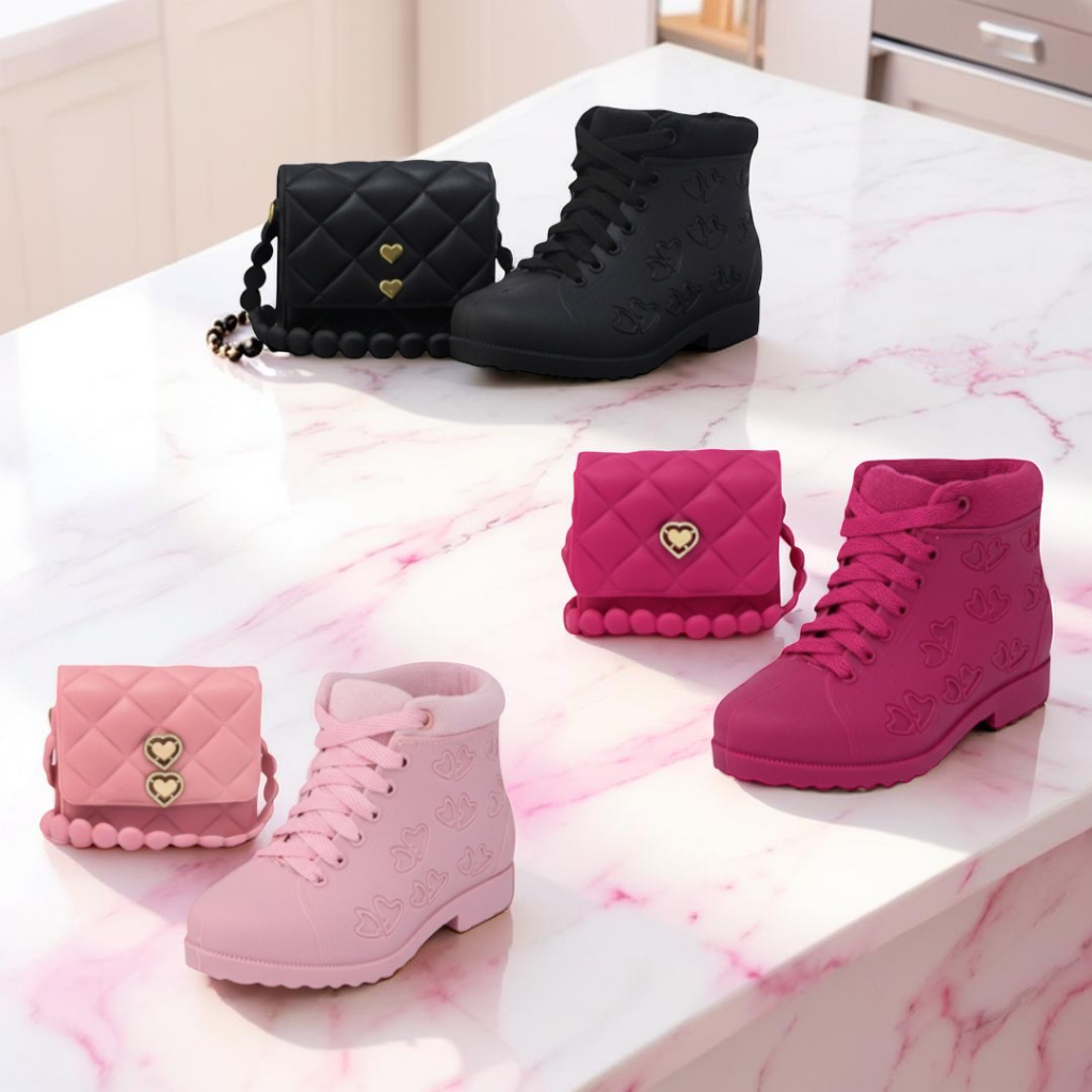 Conjunto Infantil Feminino Bota com Bolsinha Coração Confortável Impermeável Promoo2026!