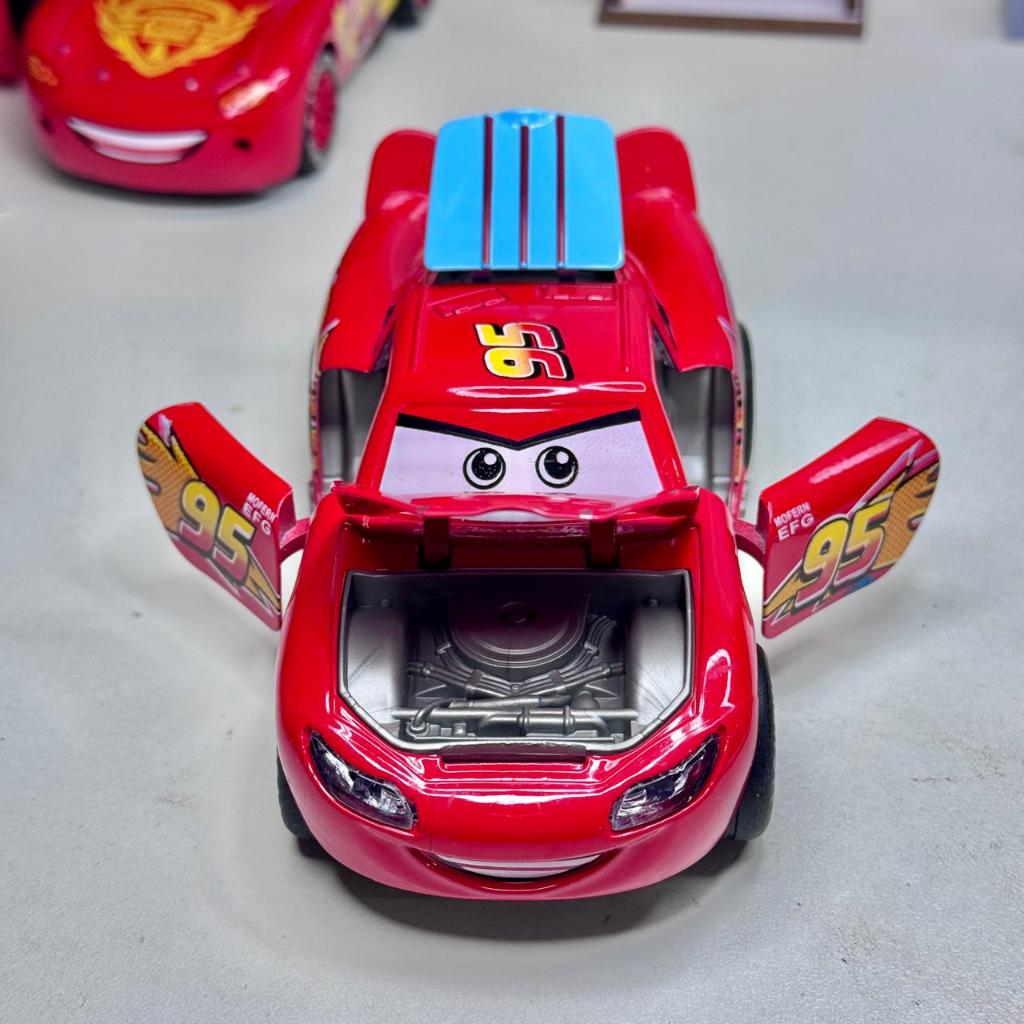 Carrinho de Fricção Relâmpago Mcqueen Carrinho De Ferro