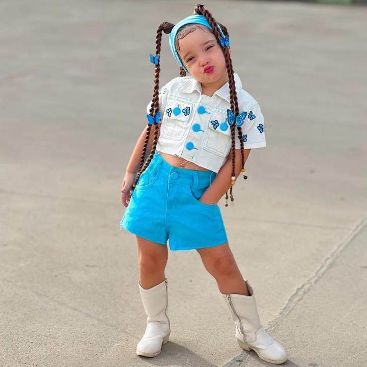 Conjunto Blusa + Short Jeans Menina Blogueirinha Borboletas Roupa Infantil Mini Diva Presente