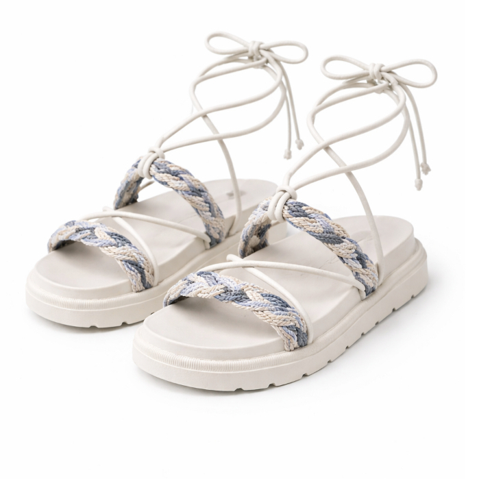 Papete Feminina Flat com Amarração Off White Azul – Sandália Rasteira Confortável com Tiras Trançadas Moda Verão
