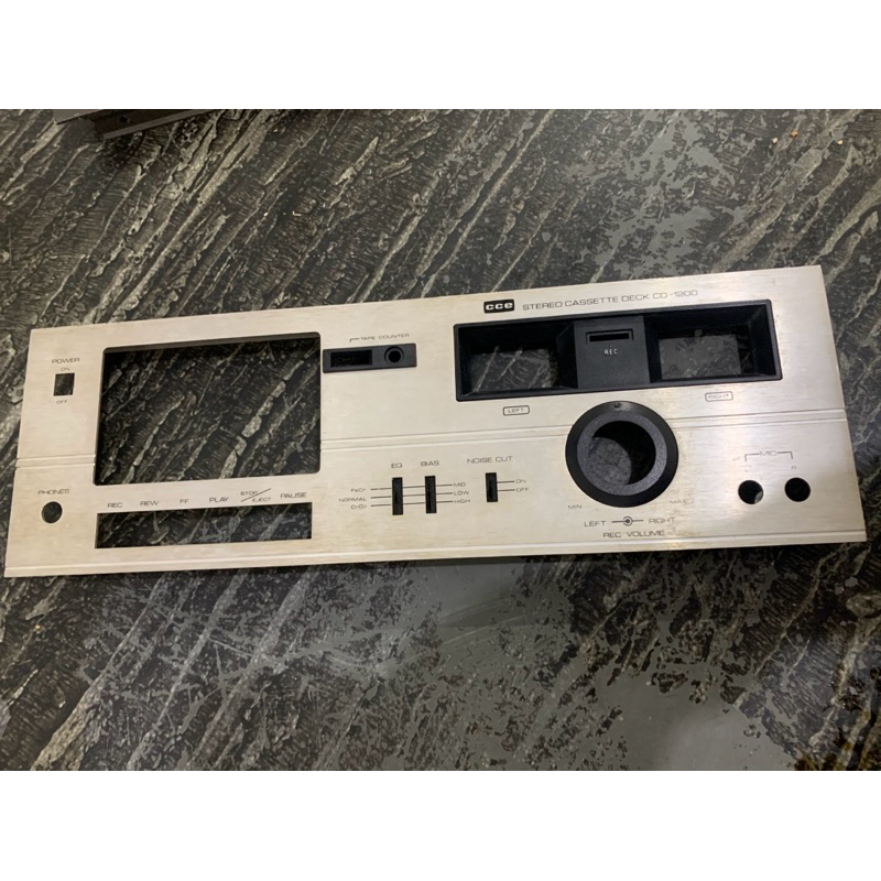 Frente tape deck CCE CD-1200