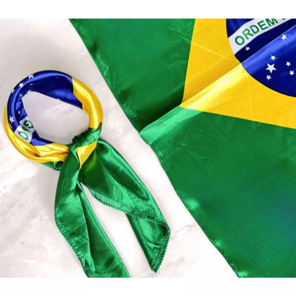 Lenço Feminino Bandeira do Brasil | Cetim Toque Suave Multifunção Copa 2026 Tendência Estilo Verão
