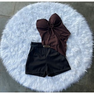 Conjunto Feminino Shorts Alfaiataria Com Bolso Zíper Lateral E Blusinha Frente Única Com Bojo Amarração + Cinto Brinde em Oferta na Shopee