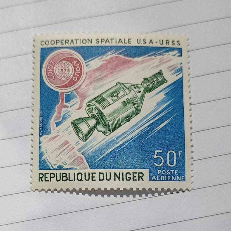 Selo Níger – 50 Francos – 1975 – Cooperação Espacial EUA–URSS