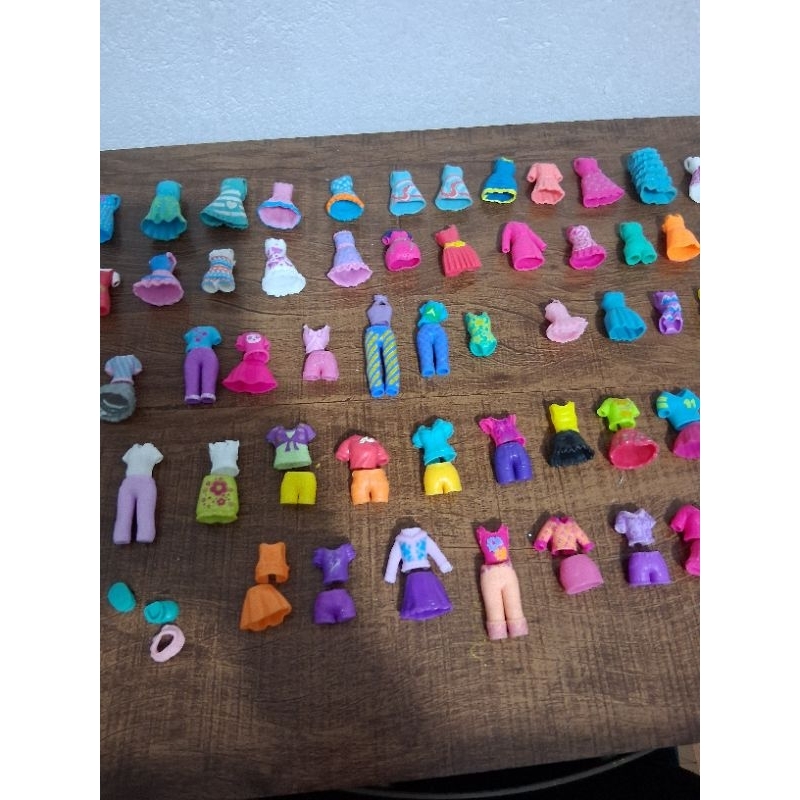Lote de bonecas e acessórios Polly pocket em Oferta na Shopee