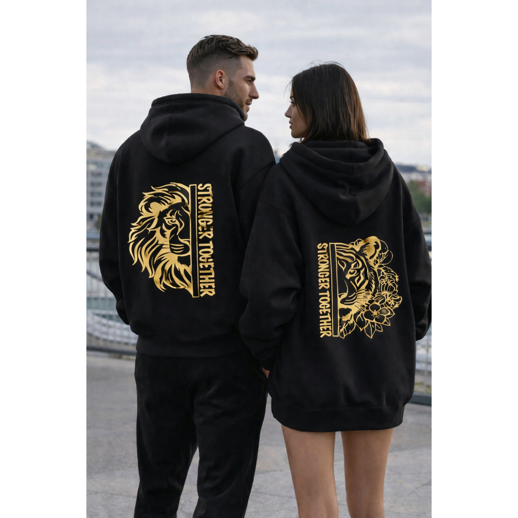 Moletom Casal Com Capuz Stronger Together Leão e Leoa – Kit Casal Inverno